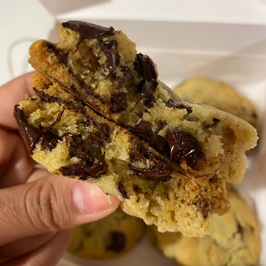 Chocolate chip cookie